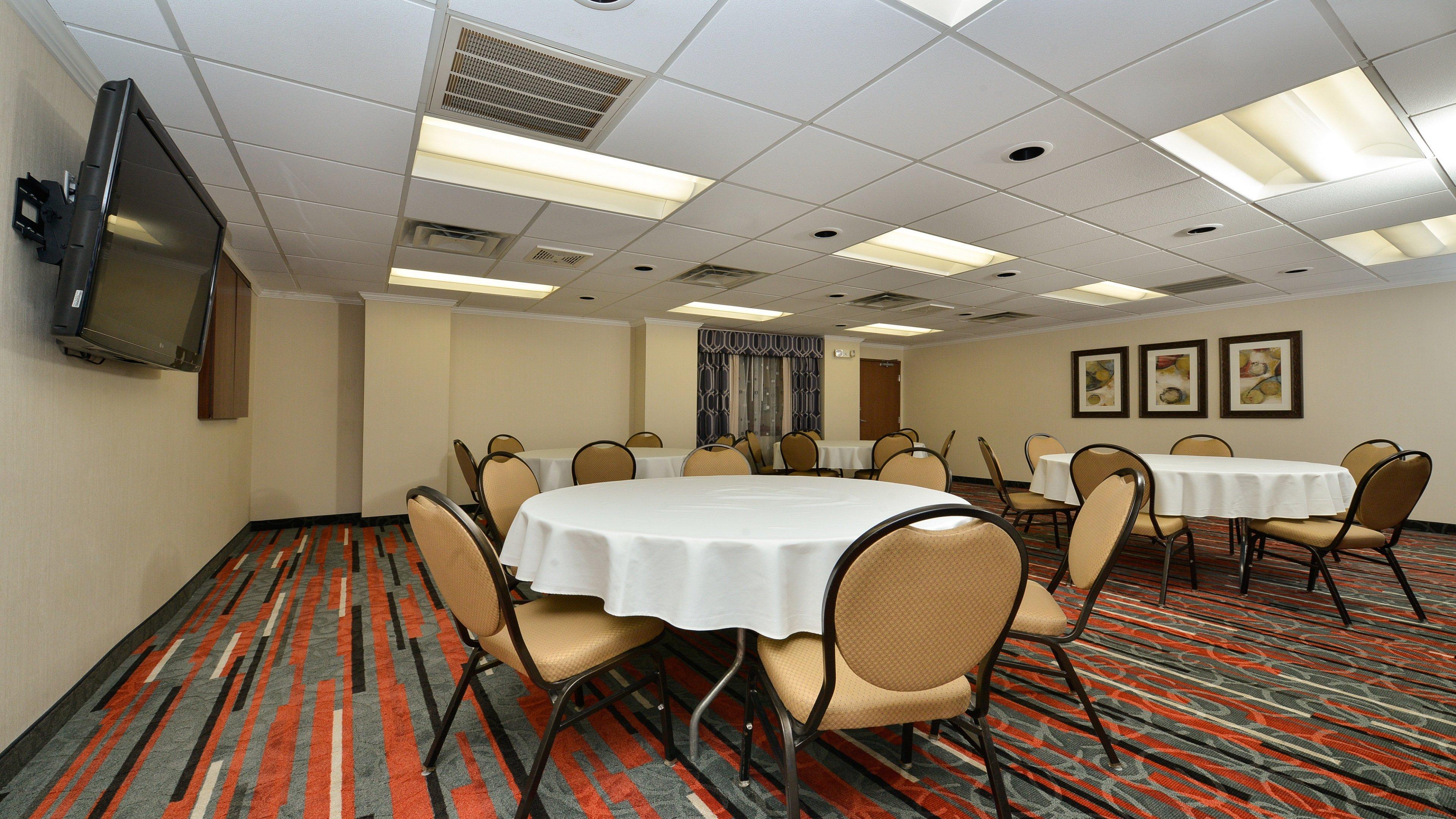 Holiday Inn Express Boston-Milford By Ihg Екстер'єр фото