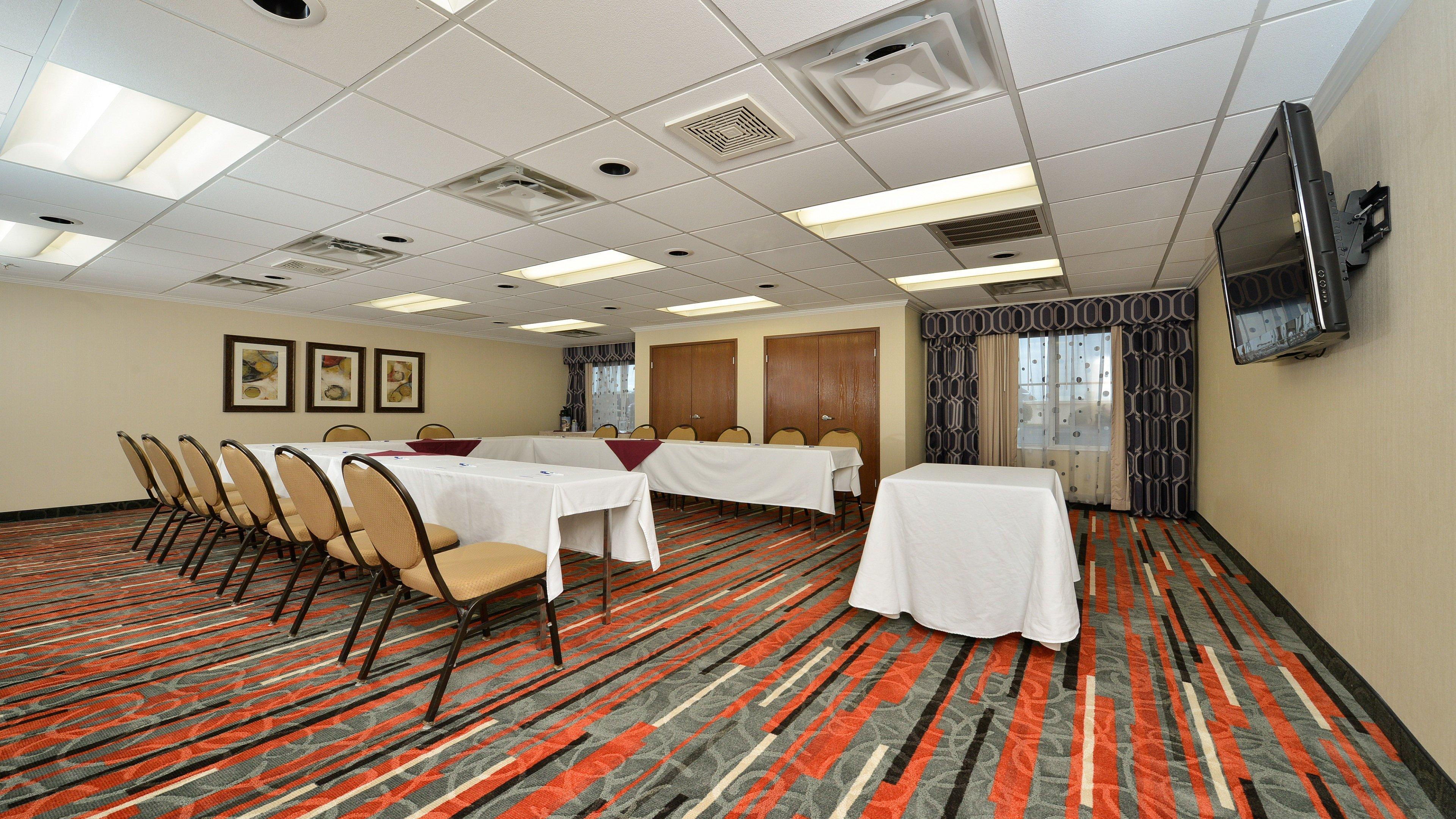 Holiday Inn Express Boston-Milford By Ihg Екстер'єр фото
