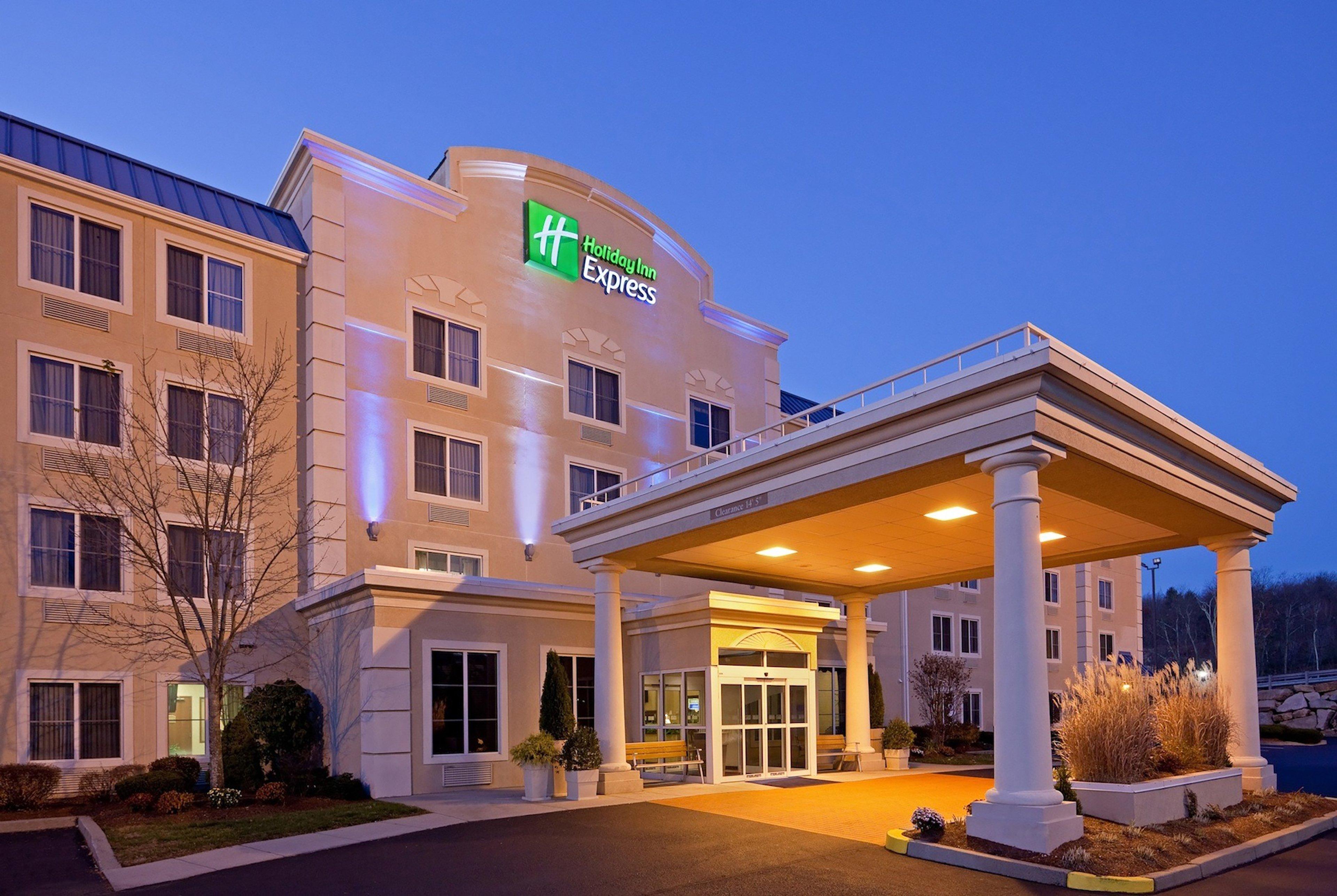 Holiday Inn Express Boston-Milford By Ihg Екстер'єр фото