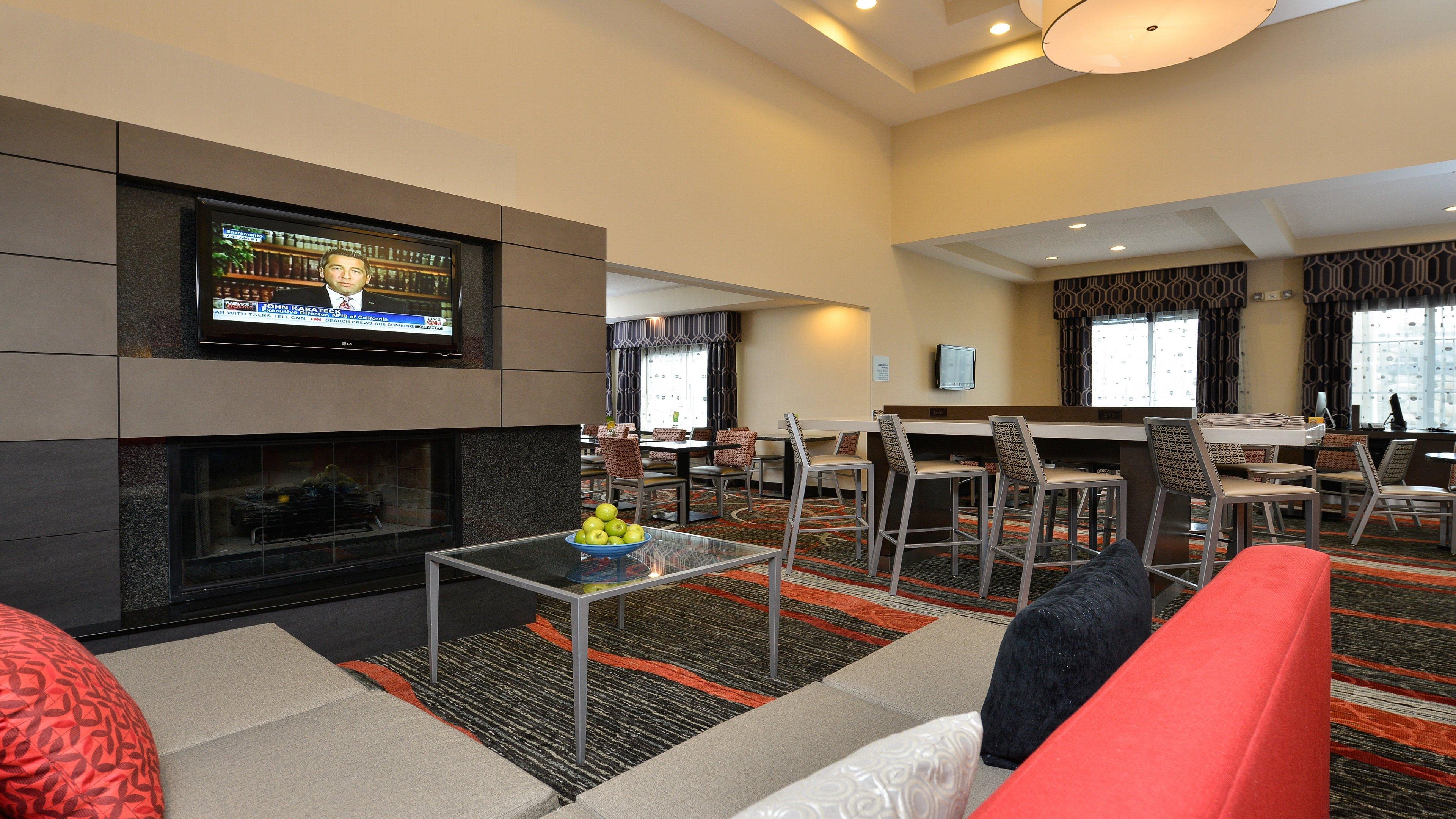 Holiday Inn Express Boston-Milford By Ihg Екстер'єр фото